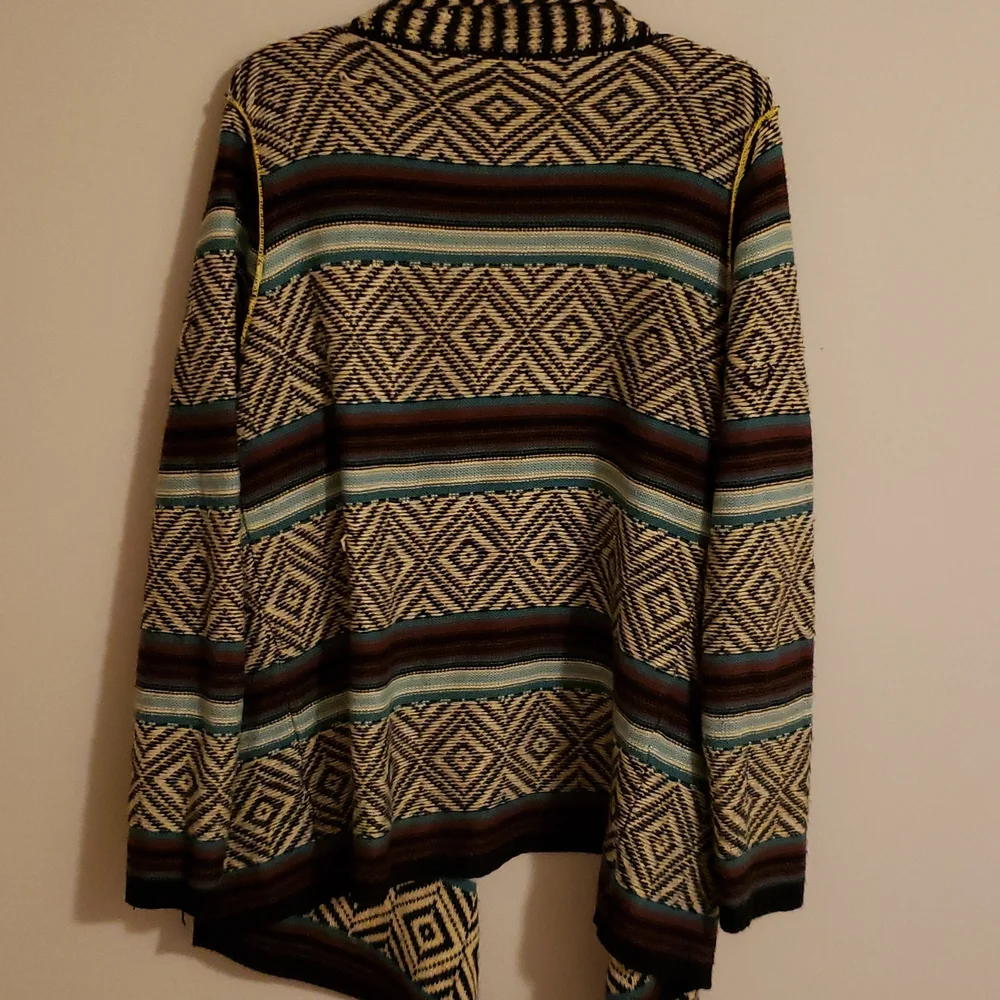 Aztec print sweater - Picture 3 of 3